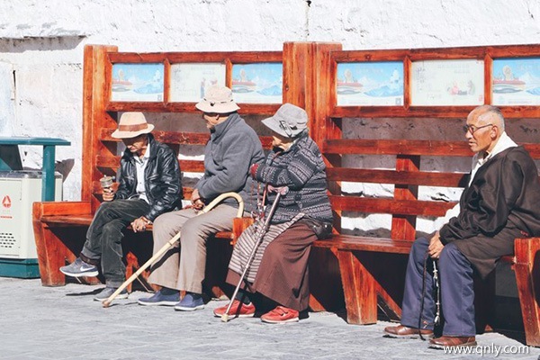 老年人適合去西藏旅游嗎