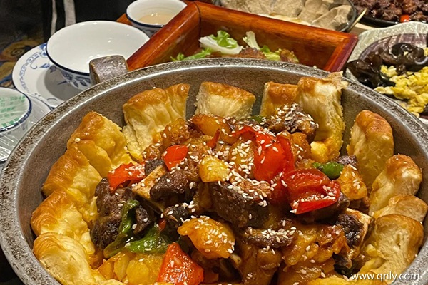 一家三口去西藏旅游大概多少錢