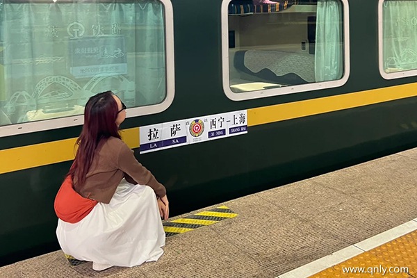 到西藏最美火車路線