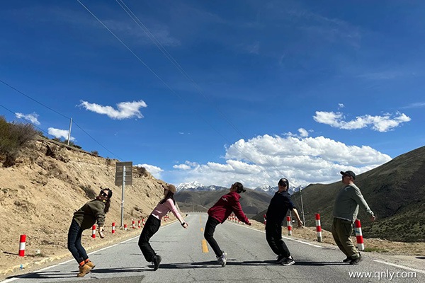 西藏跟團(tuán)大概多少錢