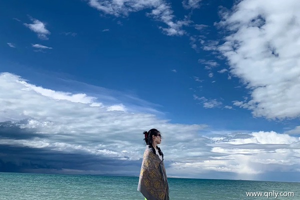 暑假兩個人去西藏旅行大概花費多少錢